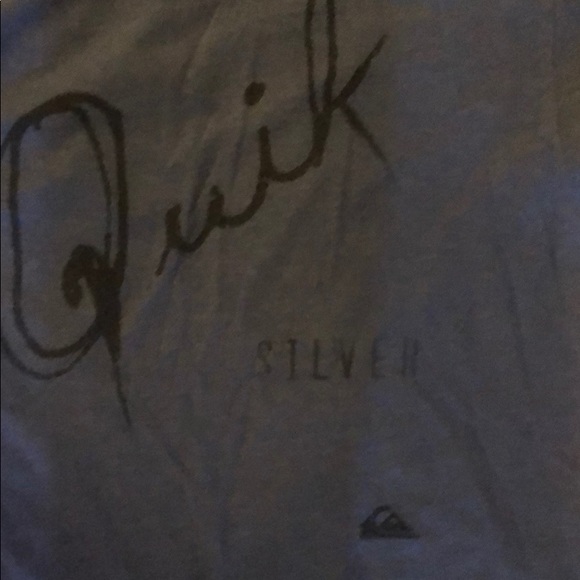 Large blue with black writing quicksilver t-shirt - Picture 2 of 3